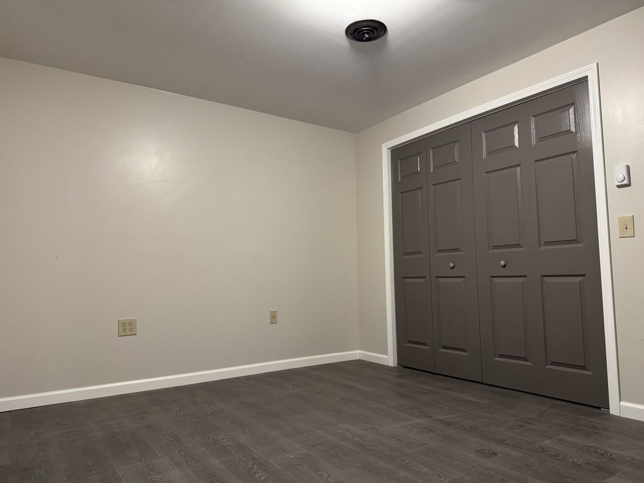 355 S Main St #B4 - Photo 6 of 11