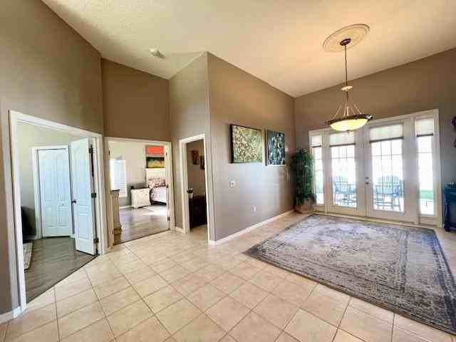 331 Castlewood Ln - Photo 6 of 20