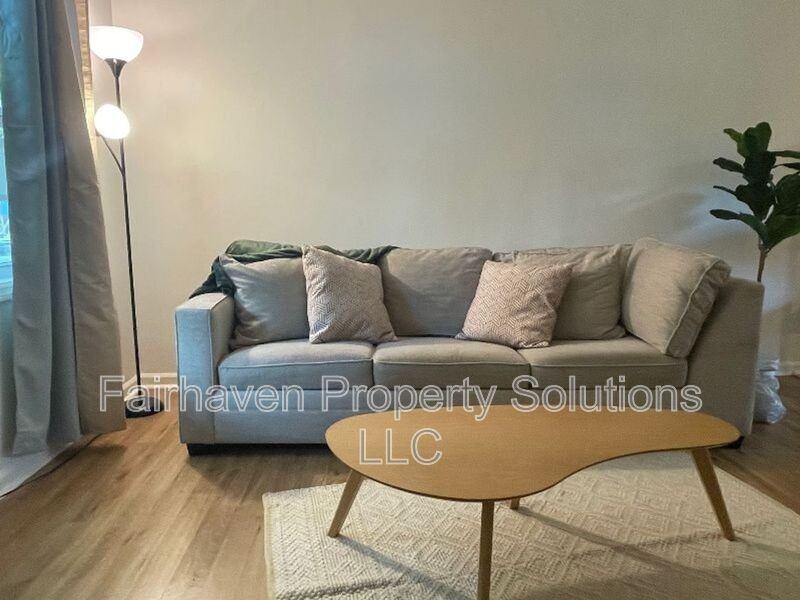 1859 Williams Ave - Photo 7 of 8