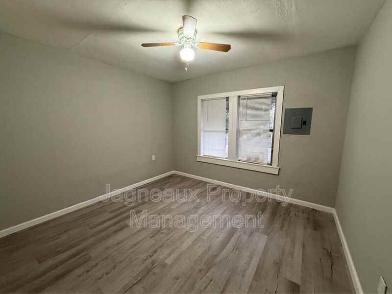 227 E Peach Ave - Photo 2 of 12