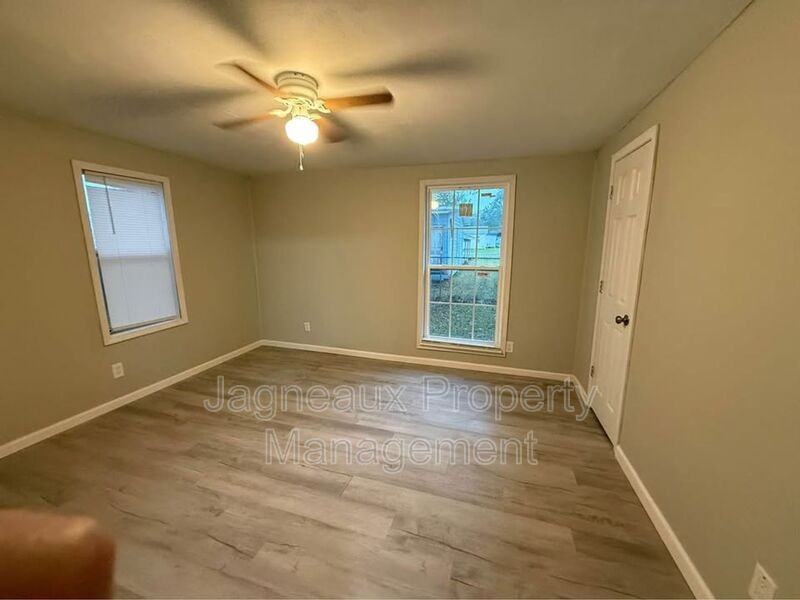 227 E Peach Ave - Photo 7 of 12