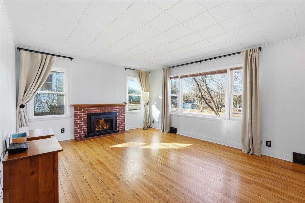 313 S Midvale Blvd - Photo 7 of 11