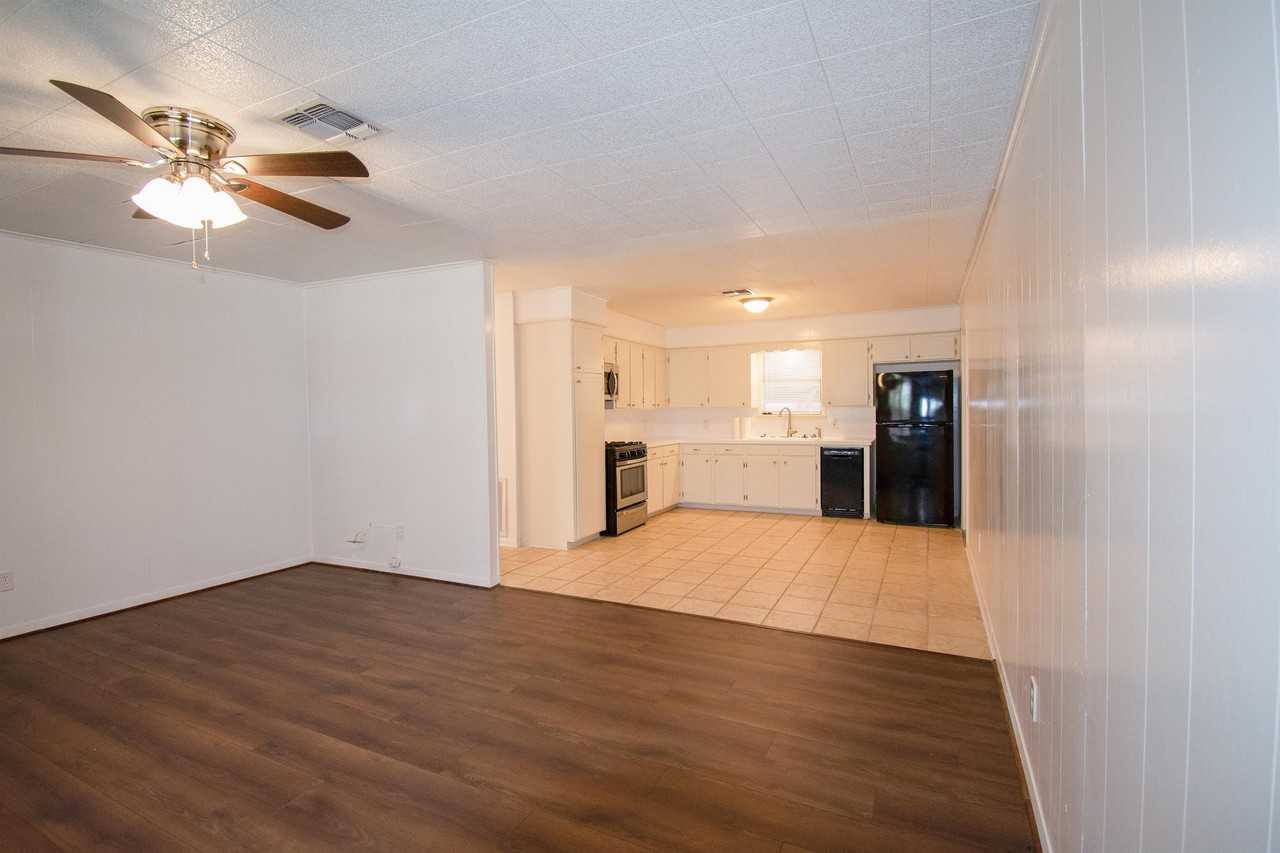 203 Schuerenberg St #1 - Photo 4 of 19