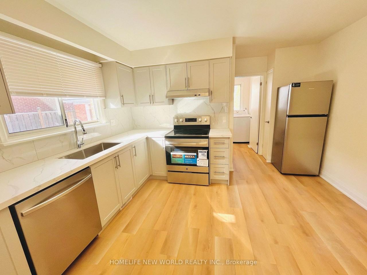 308 Maplehurst Avenue - Photo 2 of 25