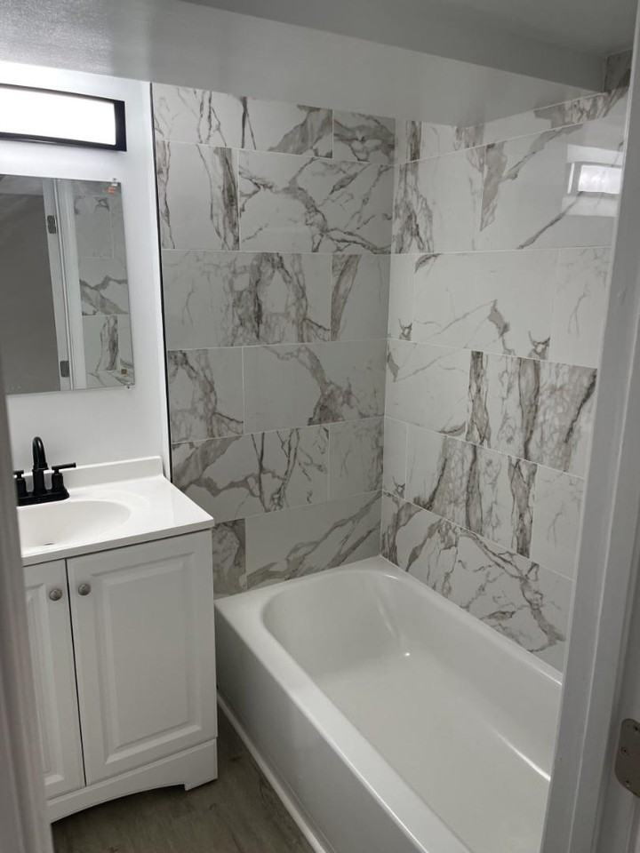 Laurel 24 Apartments - Photo 5 of 22