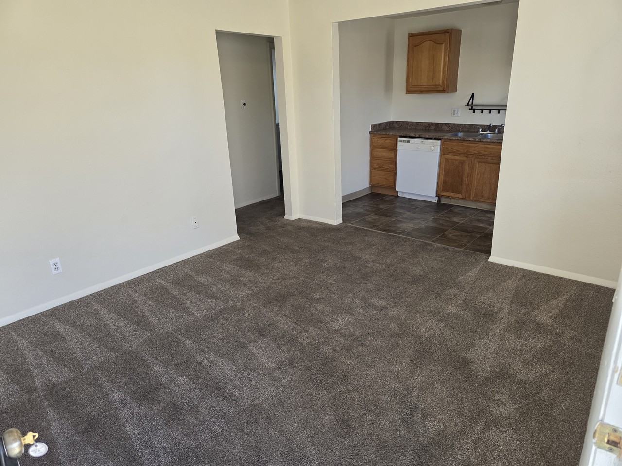 1512 E 2nd St #A - Photo 2 of 6