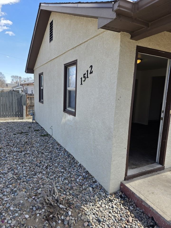 1512 E 2nd St #A - Photo 5 of 6