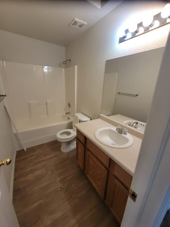 2606 Mirror Pl #NA - Photo 2 of 7