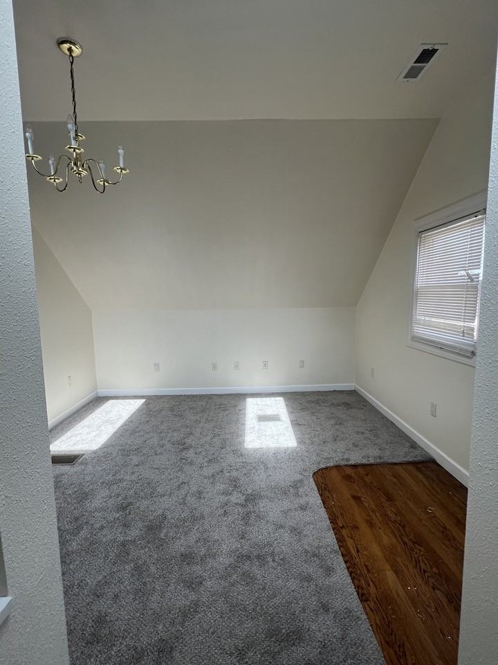 2818A N 55th St Uppr - Photo 3 of 17