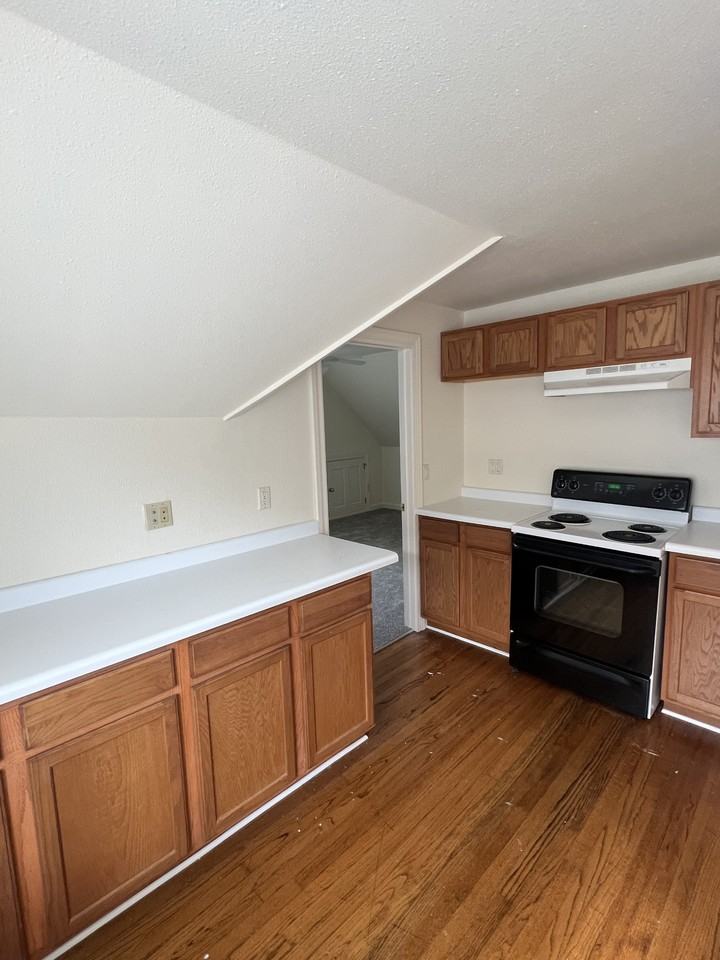 2818A N 55th St Uppr - Photo 7 of 17