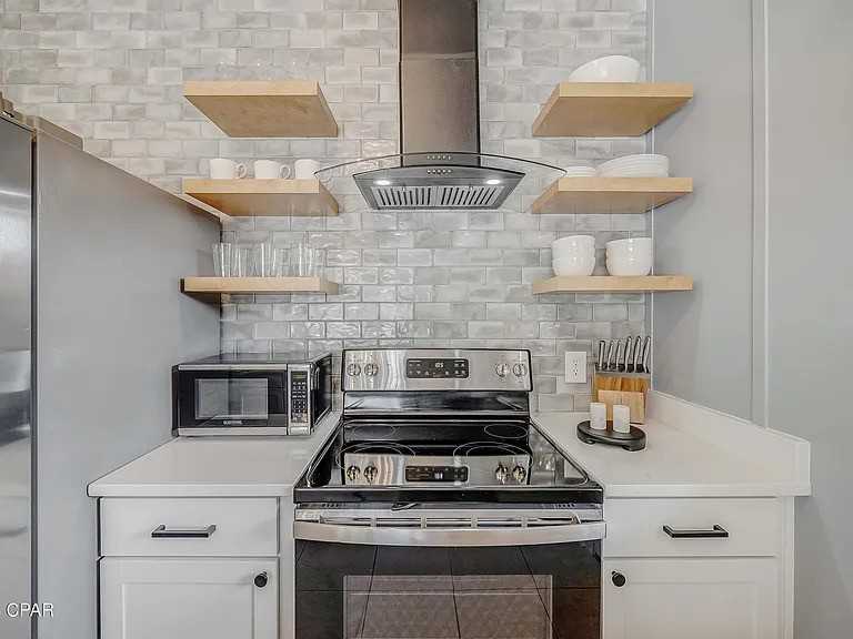 6219 Poinciana Dr #NA - Photo 5 of 17