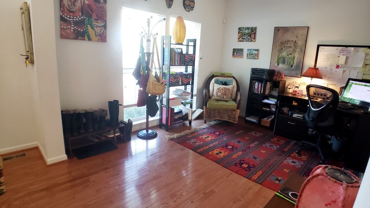 618 Rainier Rd #1 - Photo 3 of 40