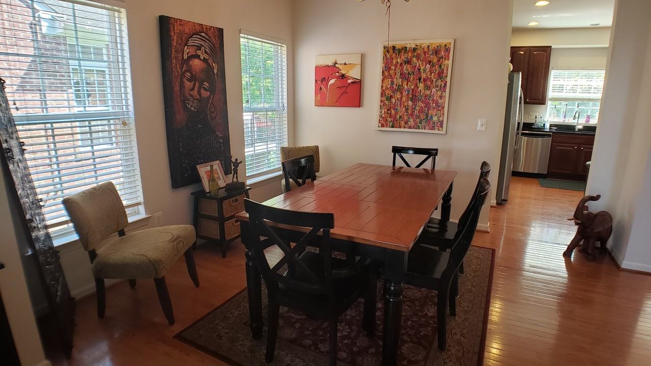 618 Rainier Rd #1 - Photo 5 of 40