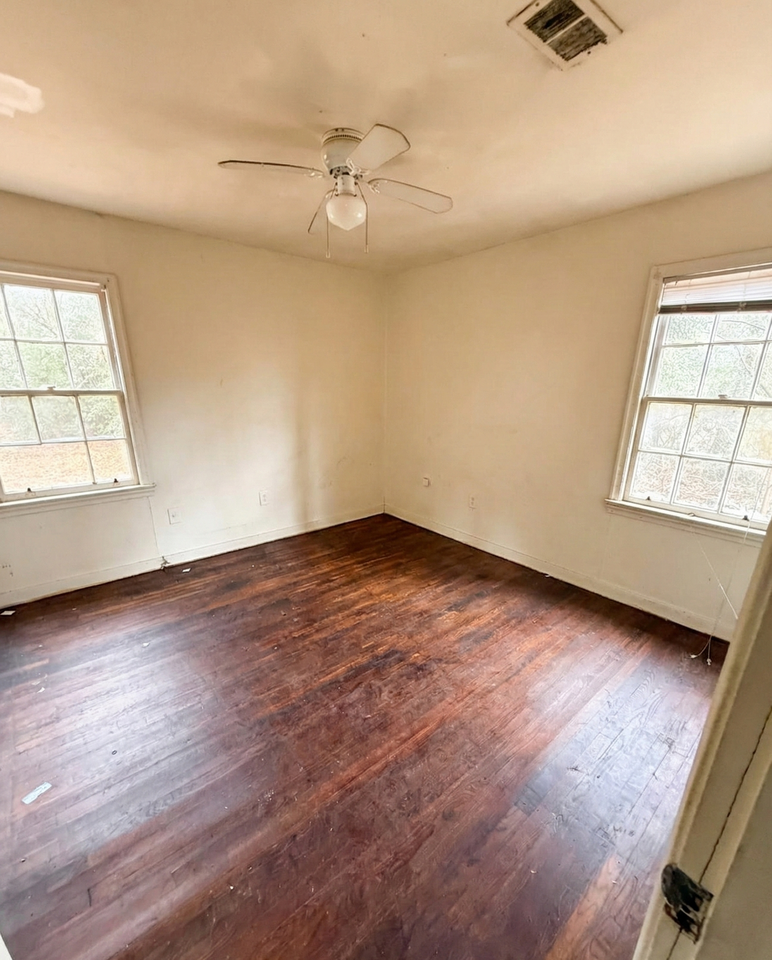 350 Dona Avenue - Photo 4 of 8