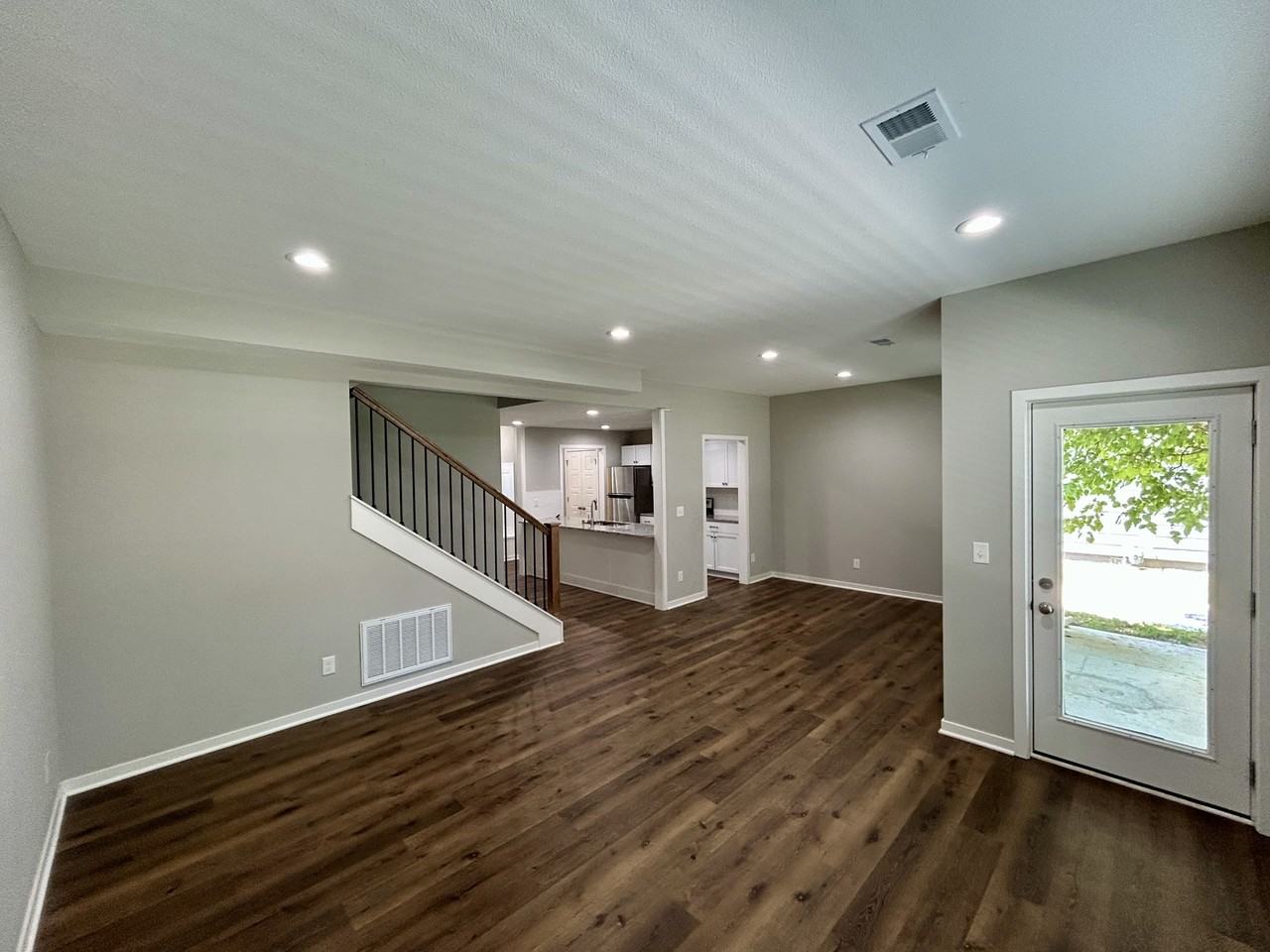 33065 W 82nd St #1 - Photo 6 of 16