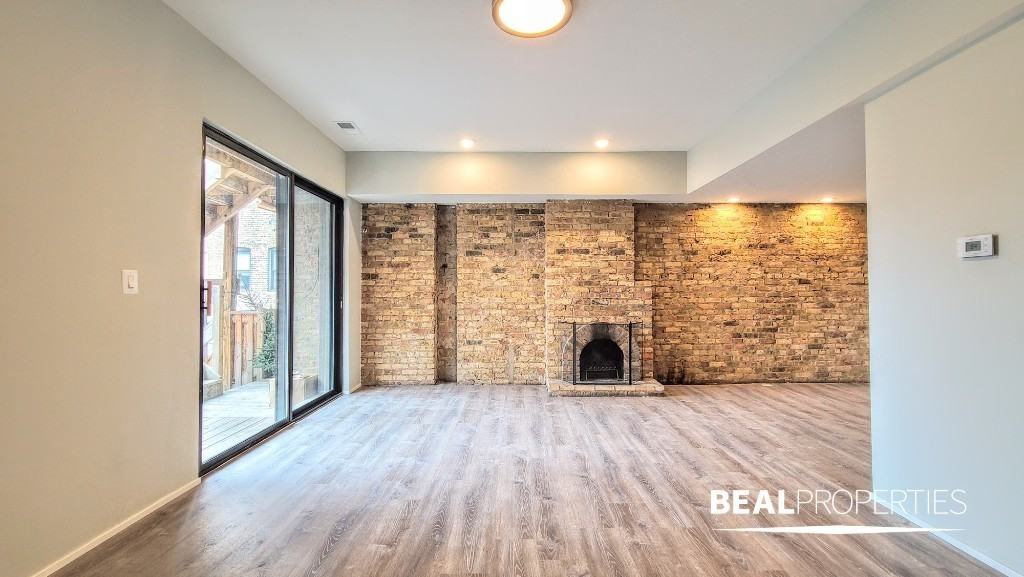 2908 N Broadway St - Photo 2 of 29