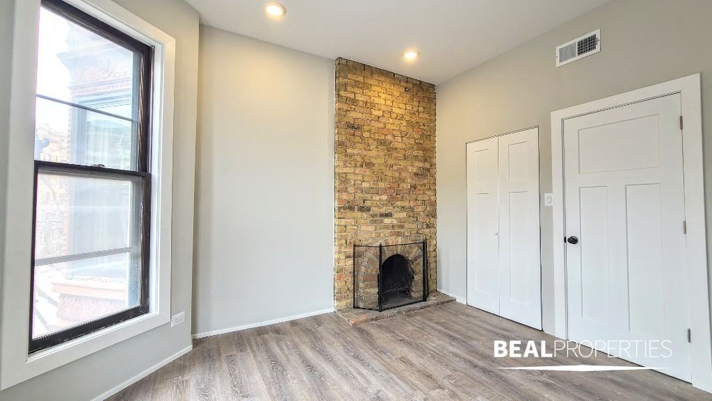 2908 N Broadway St - Photo 6 of 29