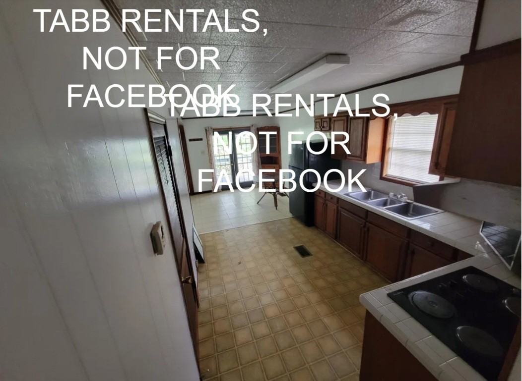 278 Eves St #NA - Photo 3 of 14