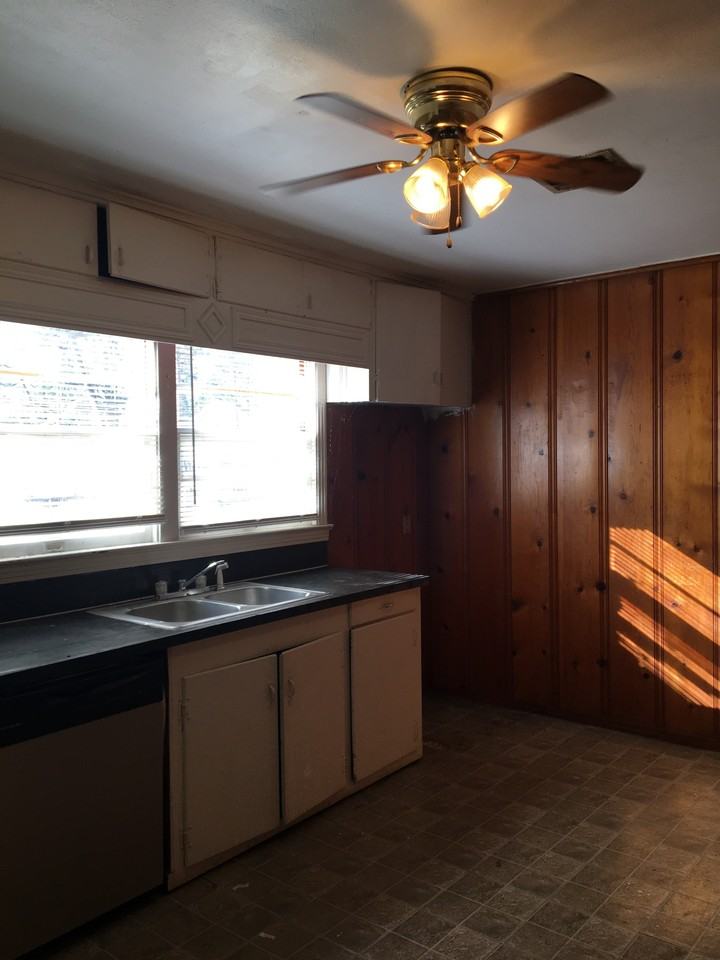 1911 Lexington St #NA - Photo 3 of 10