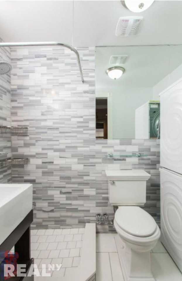 W 53rd St #3B - Photo 4 of 7