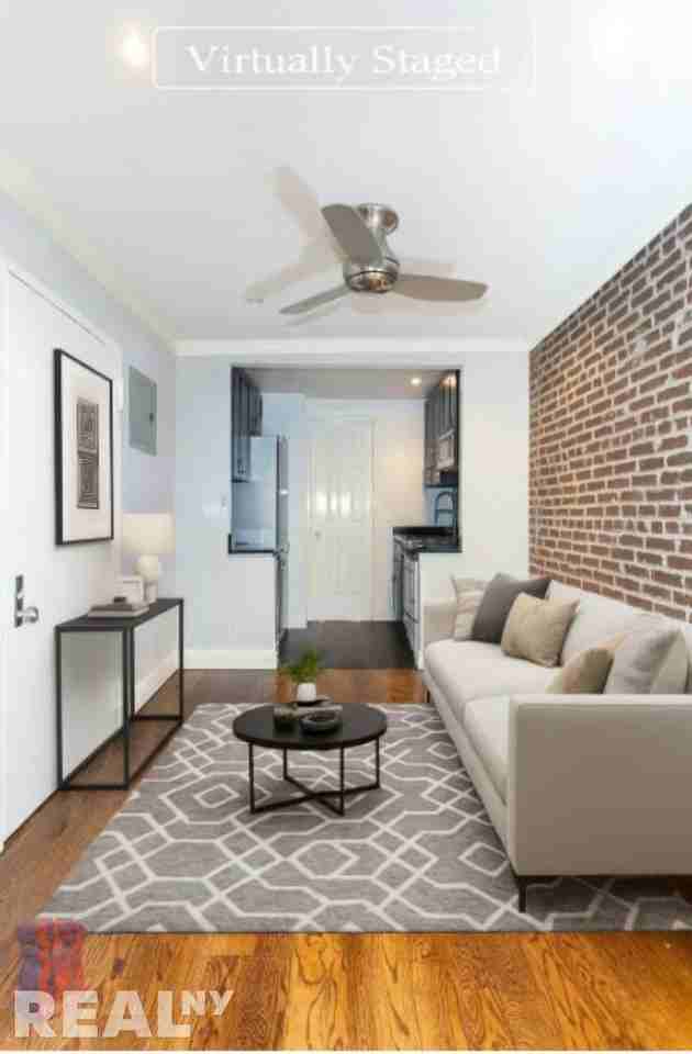 W 53rd St #4B - Photo 3 of 7