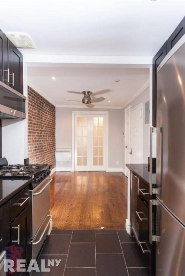 W 53rd St #4B - Photo 7 of 7