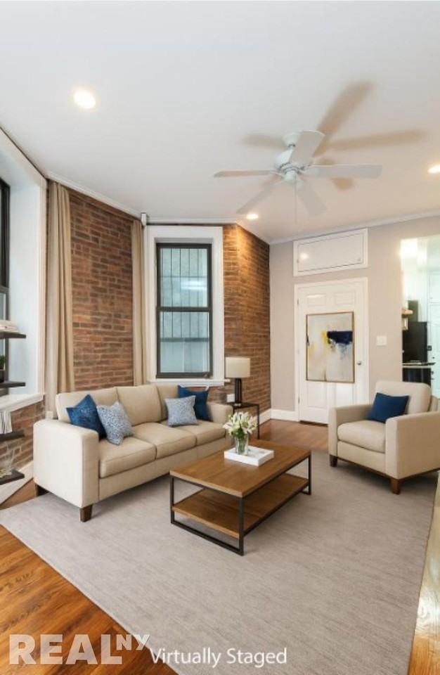 E 18th St #A2 - Photo 4 of 6