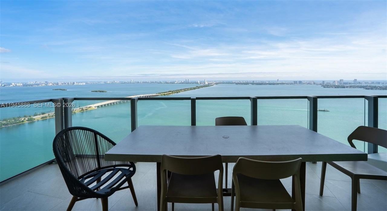 NE 28th St & Biscayne Blvd - Photo 2 of 22