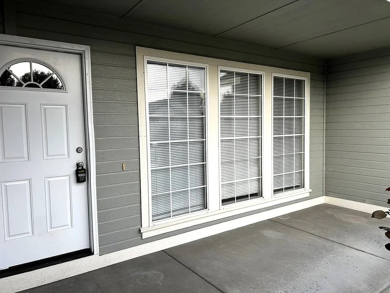 1435 N Inez Pl #1 - Photo 4 of 29