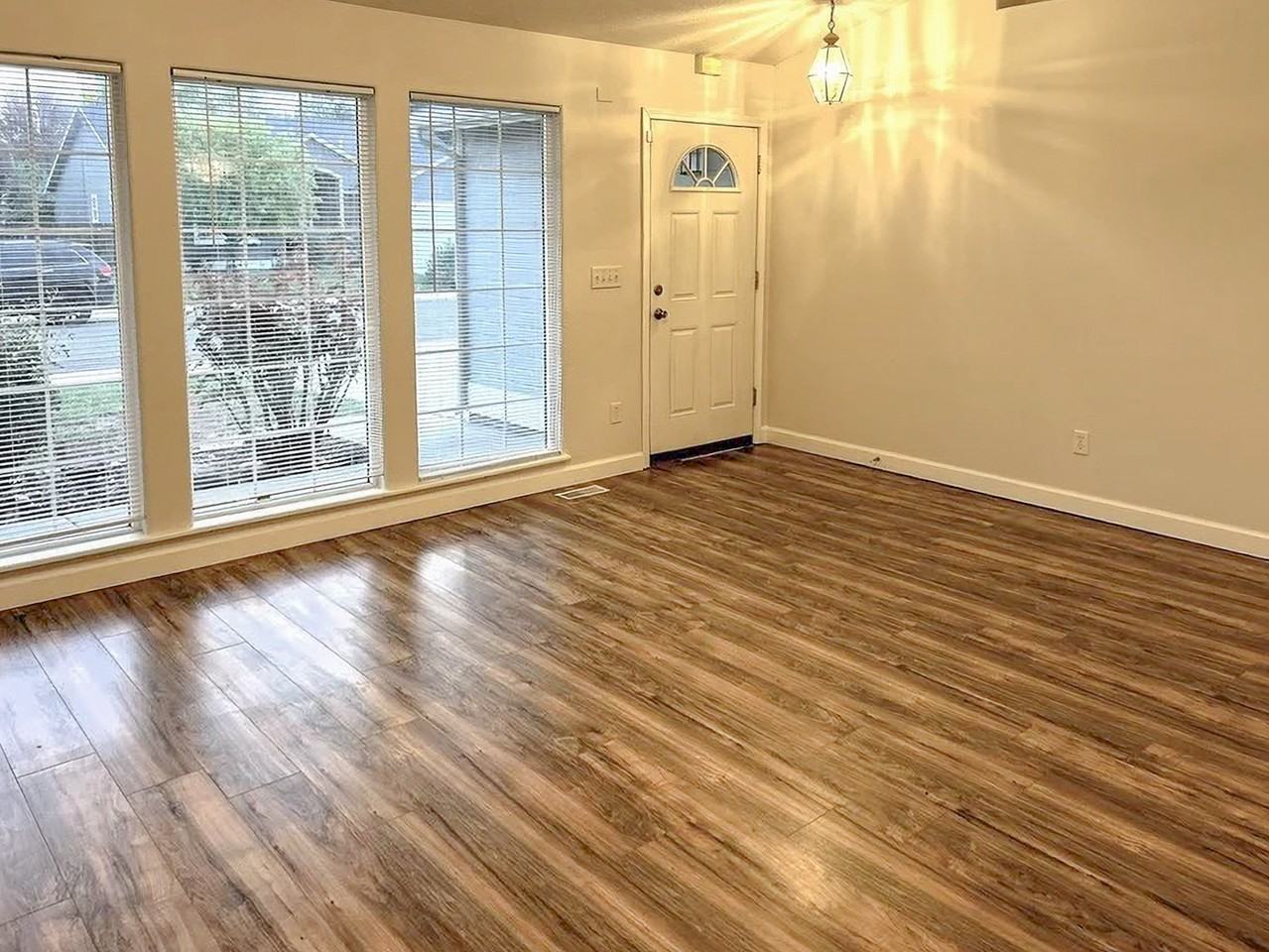 1435 N Inez Pl #1 - Photo 7 of 29