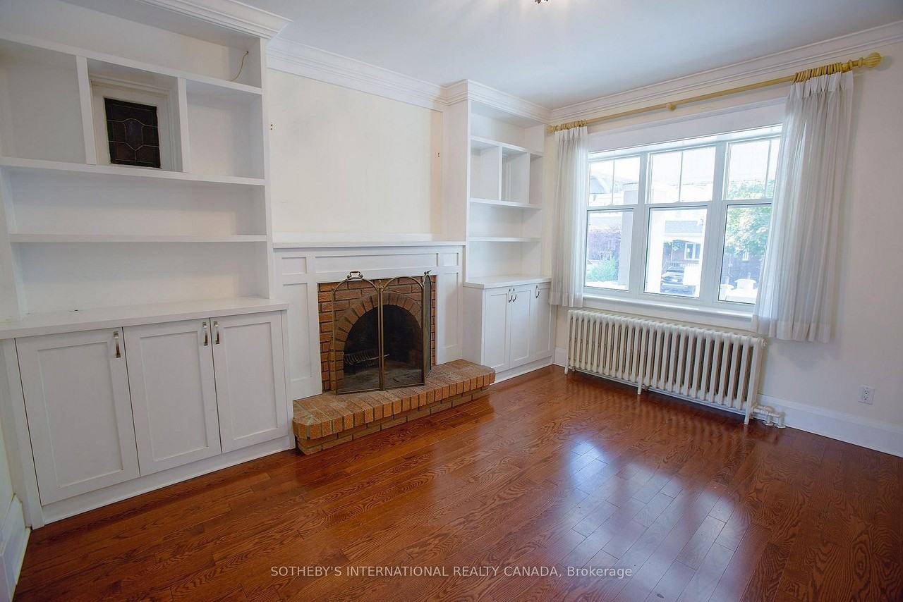 49 Hillsdale Avenue West - Photo 4 of 25