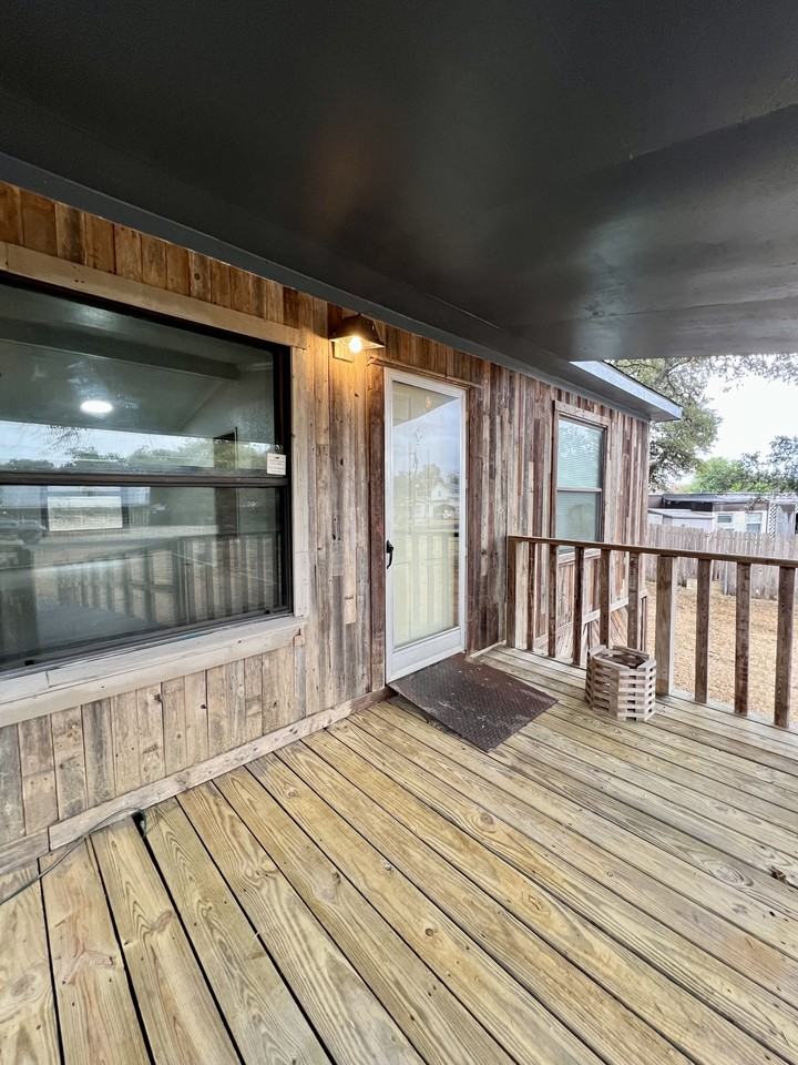 11948 Grapevine St #1 - Photo 5 of 45