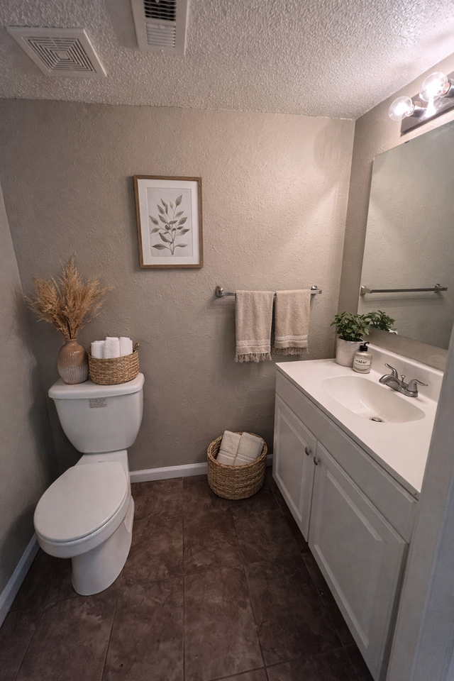 The Greens Apartments - Photo 6 of 25