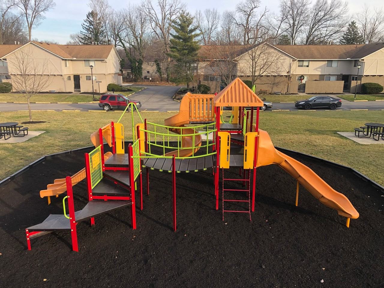 Townhomes at Fairways - Photo 6 of 50