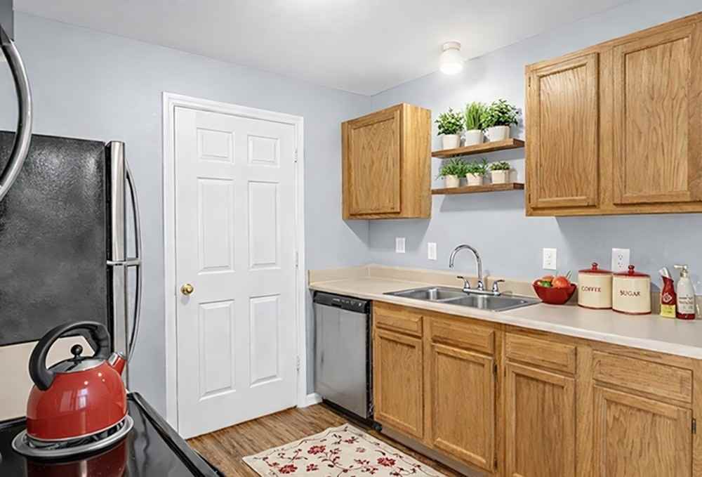 River Club - Photo 7 of 32