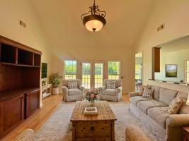 featured image of 1602 Hucknall Pl #1