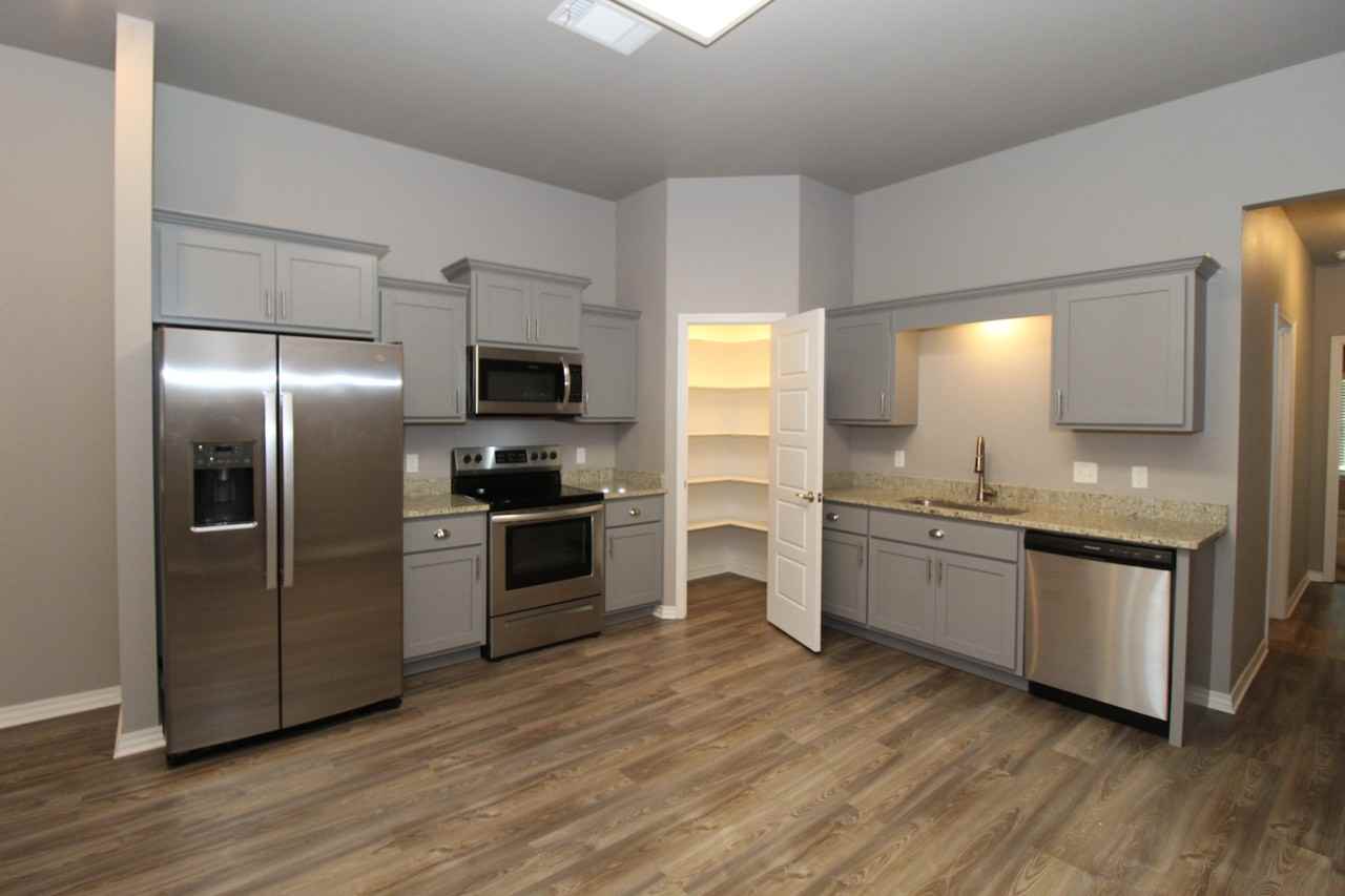 182 E 2nd St #182 - Photo 6 of 27