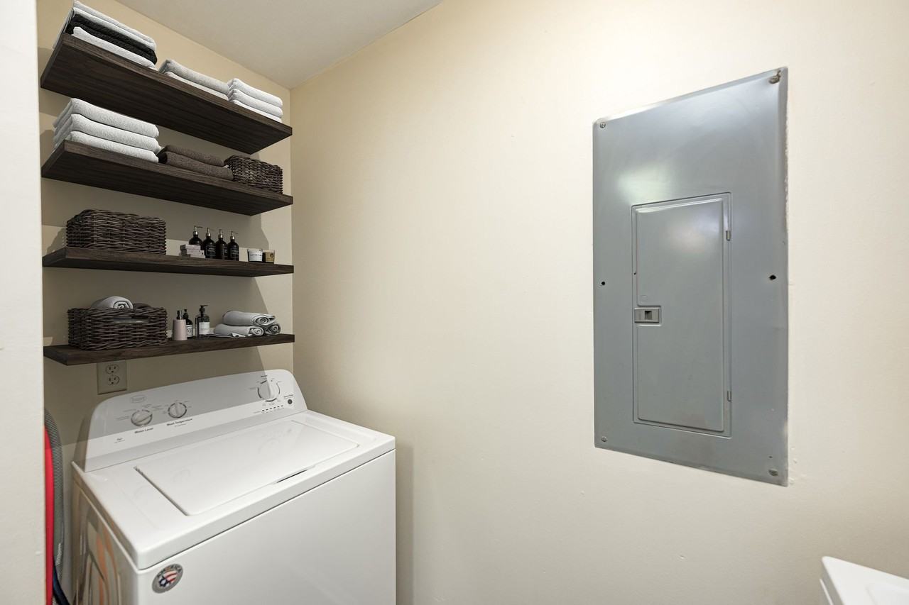 Water's Edge - Photo 7 of 29