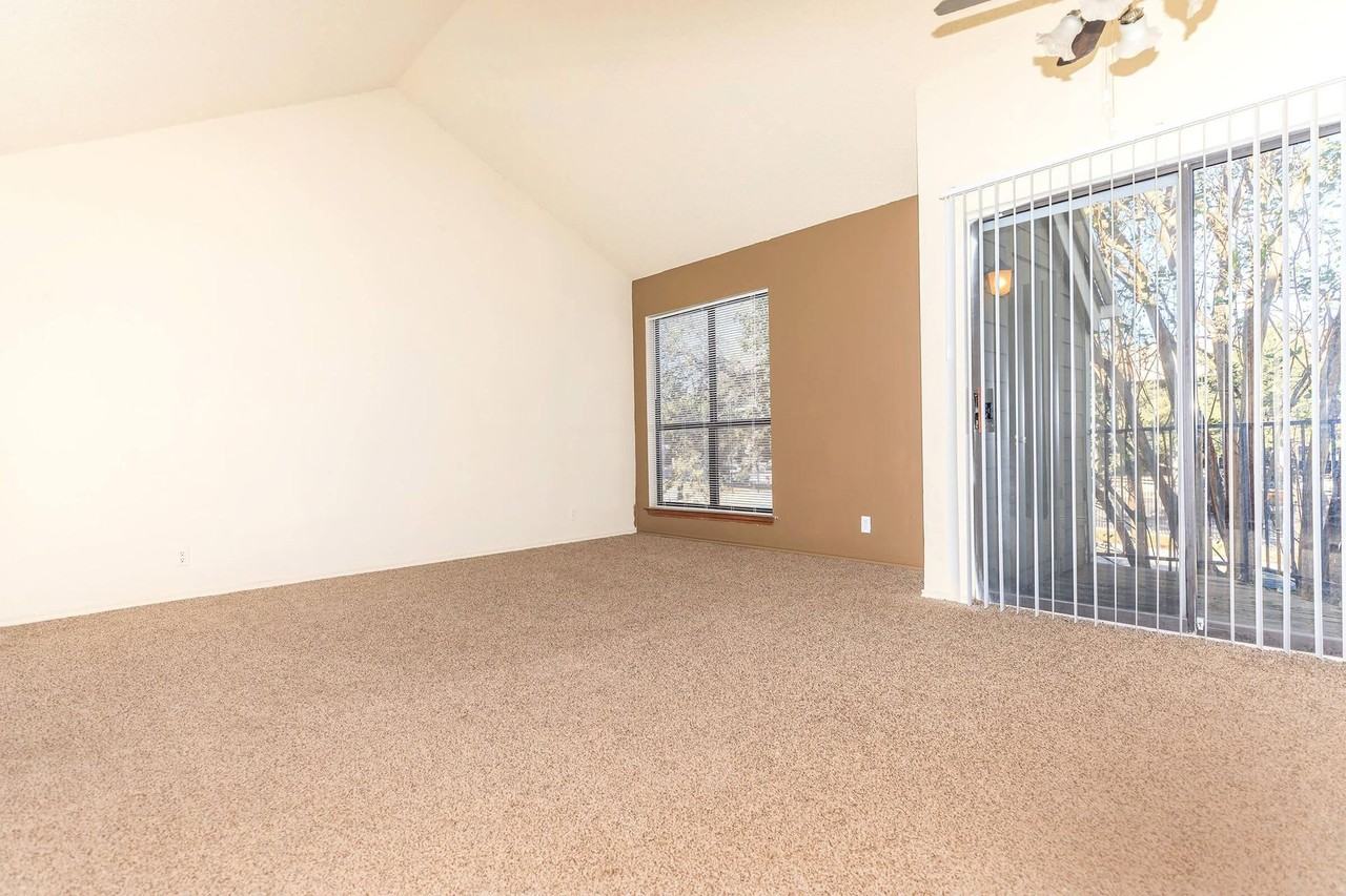 The Landing Apartments - Photo 7 of 50