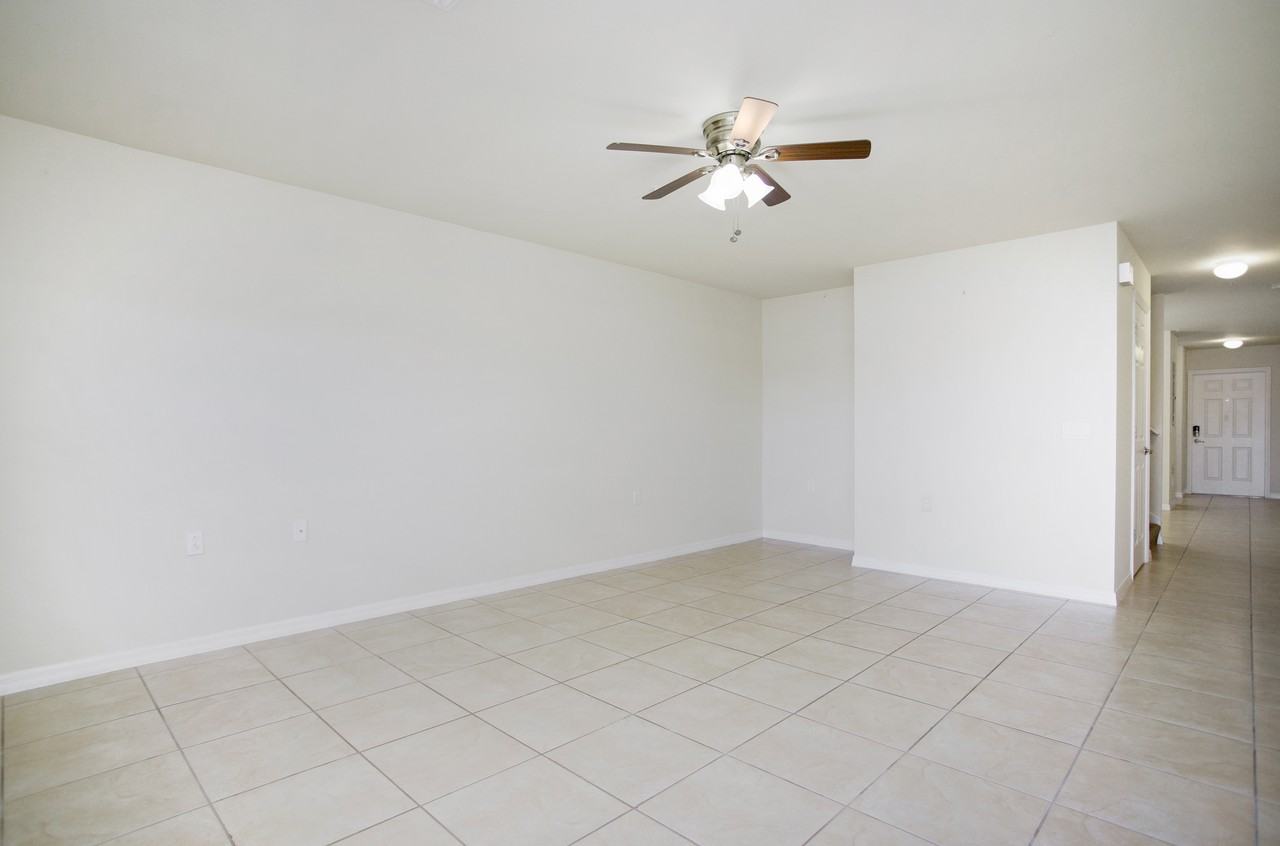 9093 Gervais Circle #1906 - Photo 5 of 27