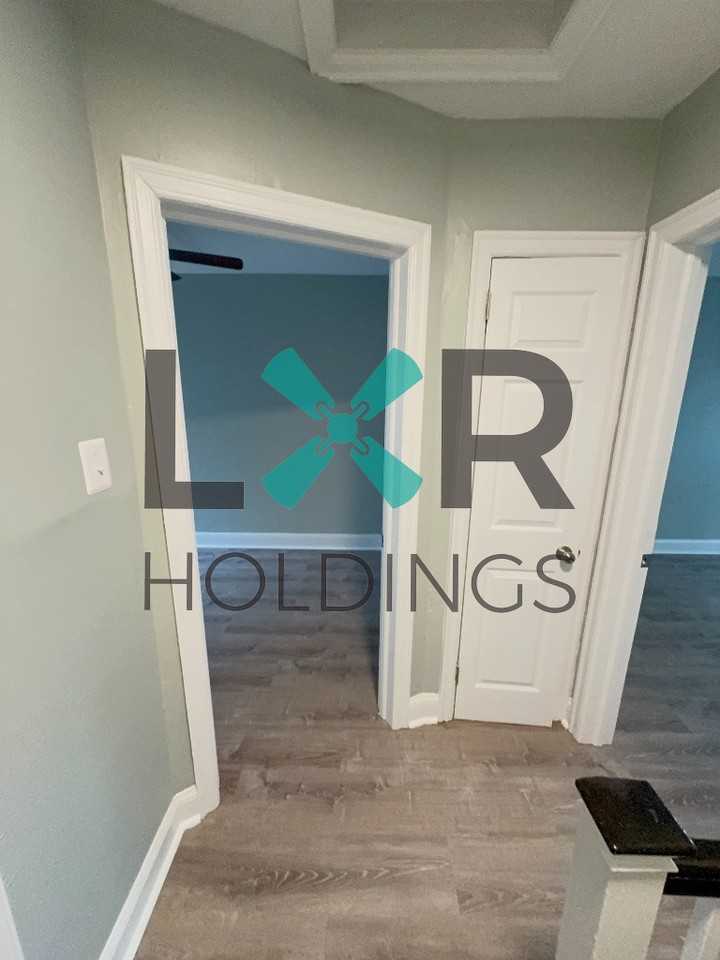 1236 Clover Ln #1 - Photo 6 of 17