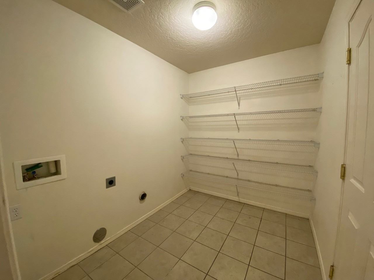 3011 Woodbridge St #3011W - Photo 7 of 22