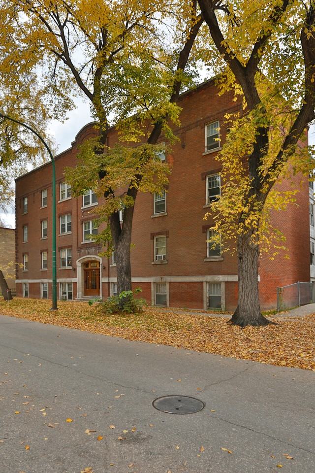 Monterey Apartments - Photo 2 of 22