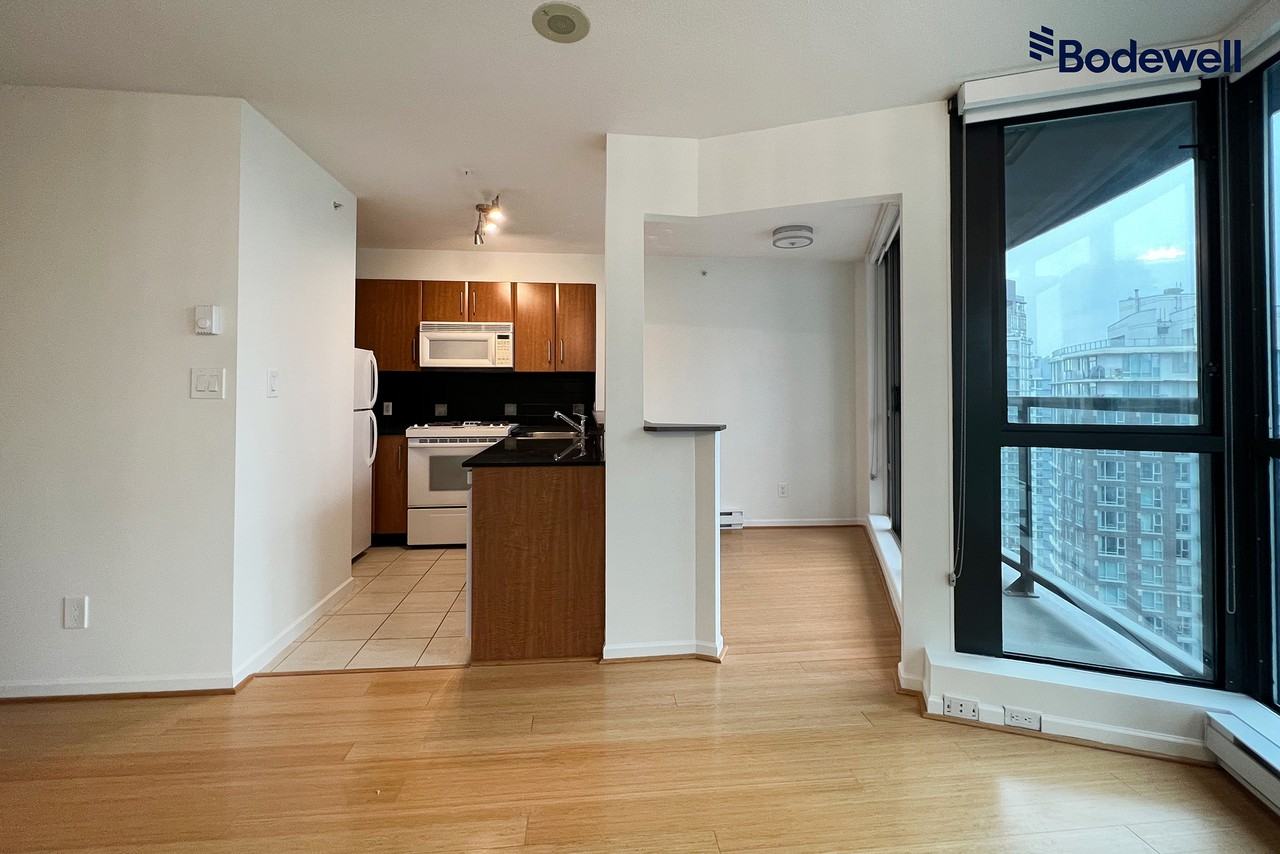 501 Pacific St - Photo 2 of 15