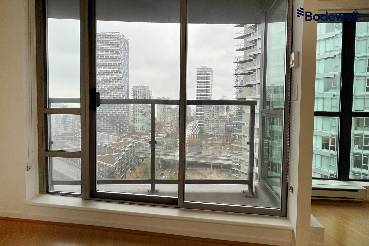 501 Pacific St - Photo 6 of 15