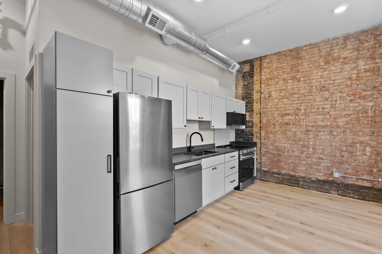 Coney Island Lofts - Photo 5 of 33