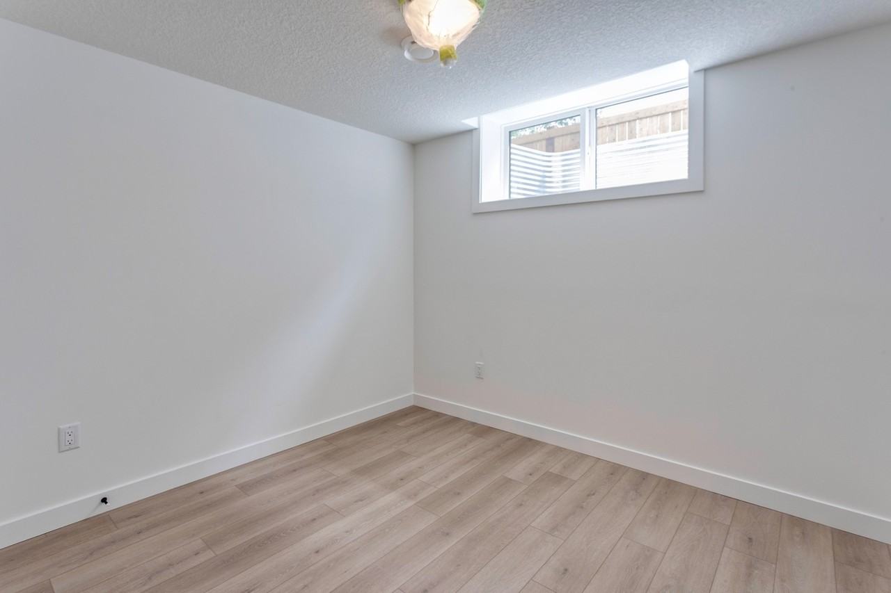 Prince Charles 4 Plex - Photo 7 of 37