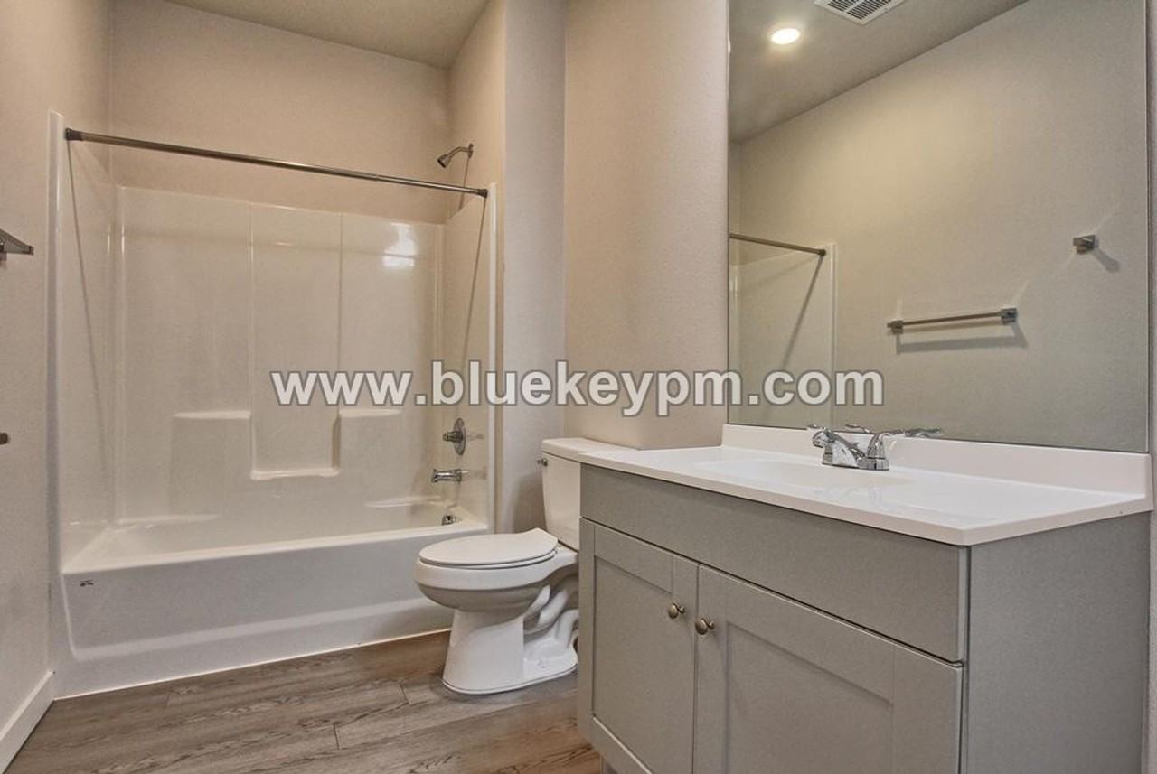 ORYA1515 - Photo 6 of 11