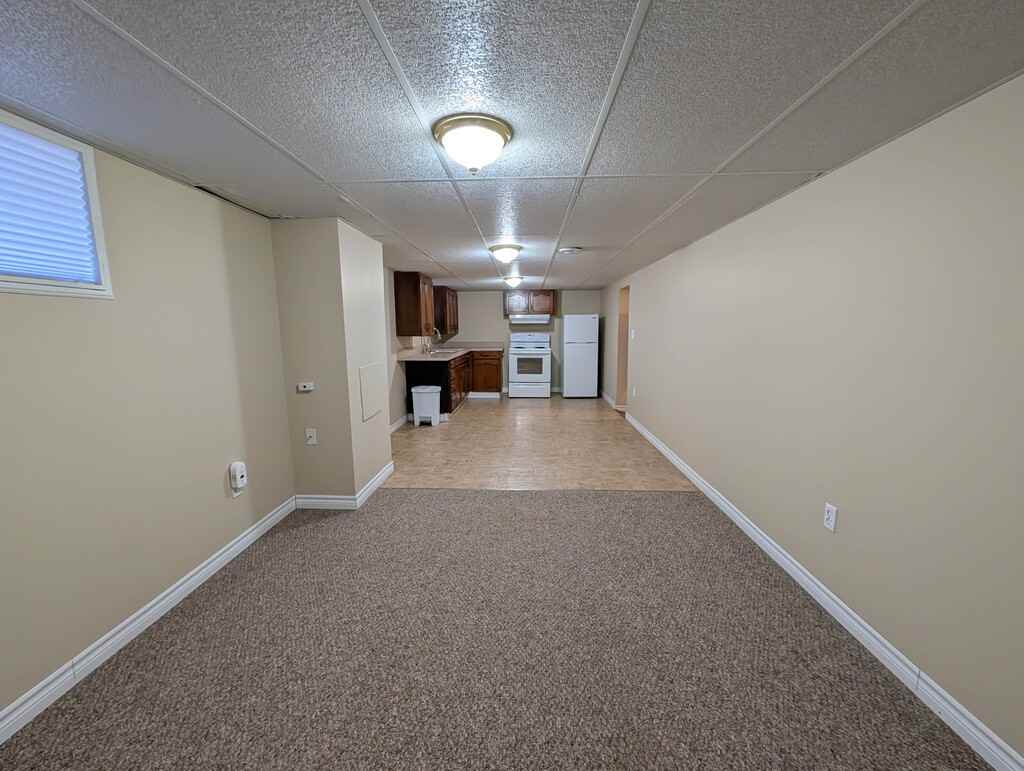 19 Lora St - Photo 7 of 38