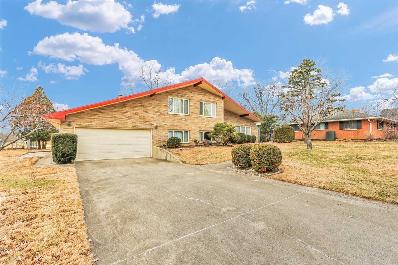 1803 Golfview Dr #1 - Photo 2 of 42